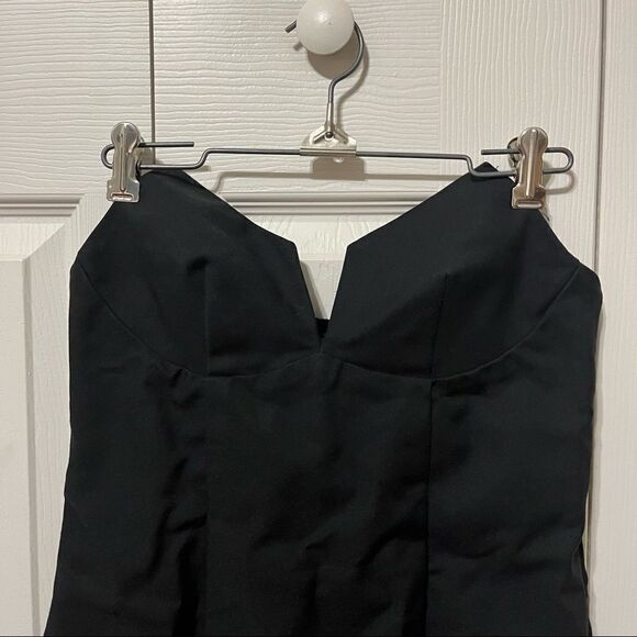 Tobi dress medium M black strapless v front little black dress EUC - Picture 2 of 8
